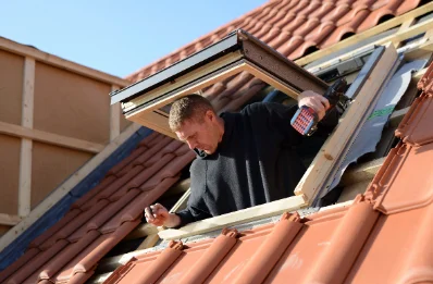 Pose de fenêtres de toit Velux au Pin-au-Haras
